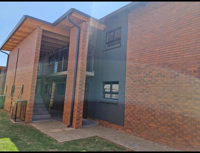 2 BEDROOM APARTMENT FOR SALE IN OLYMPUS AH